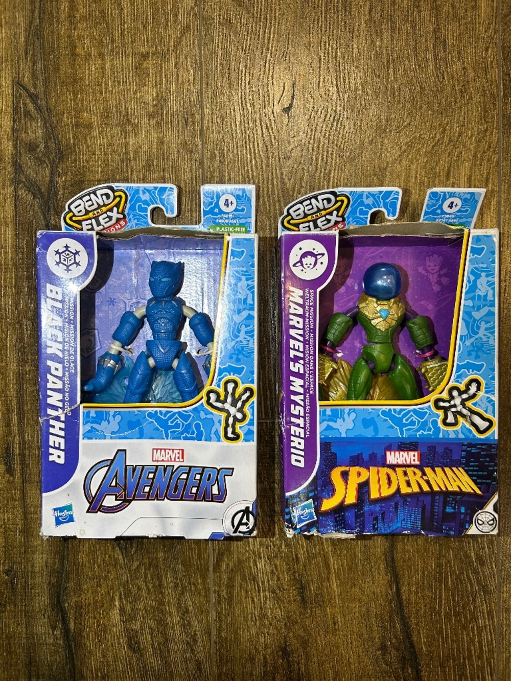 NWT Bundle 2 figures Marvel Black panther + Marvel’s mysterious Toys